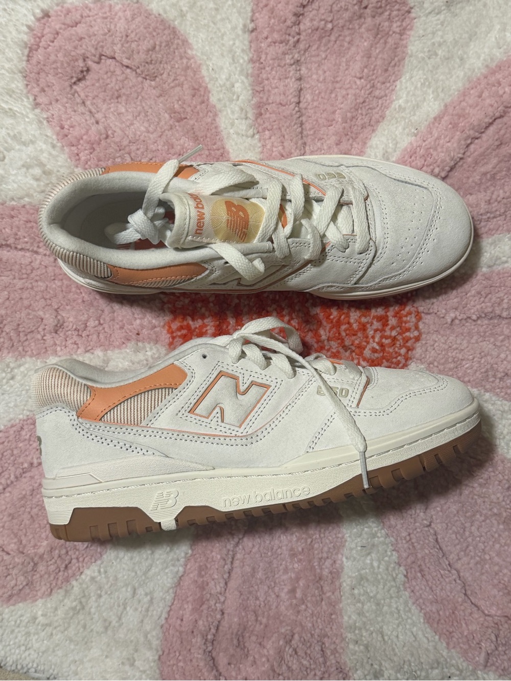 New Balance 550 White & Peach Sneakers